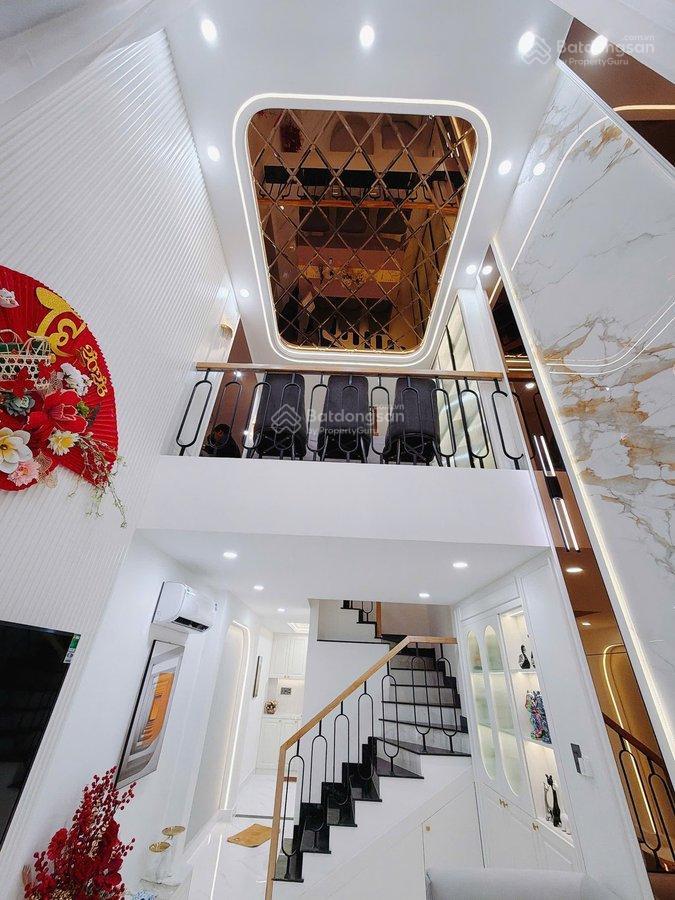 Giảm sốc 280tr bán gấp trong tuần nhà mới, đẹp 3 tầng phùng văn cung phú nhuận giá chỉ 7,4 tỷ