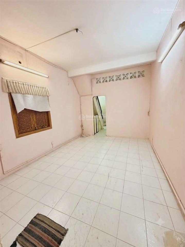 Bán nhà hẻm xe hơi ngay cư xá đô thành đường nguyễn hiền quận 3 giá chỉ 5.25 tỷ.