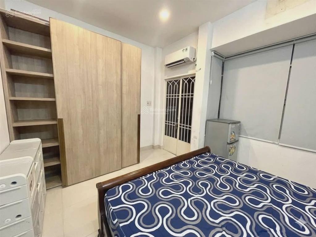 Bán nhanh nhà 4 tầng nguyễn đình chiểu quận 3 vị trí vàng, giá 6,9 tỷ.