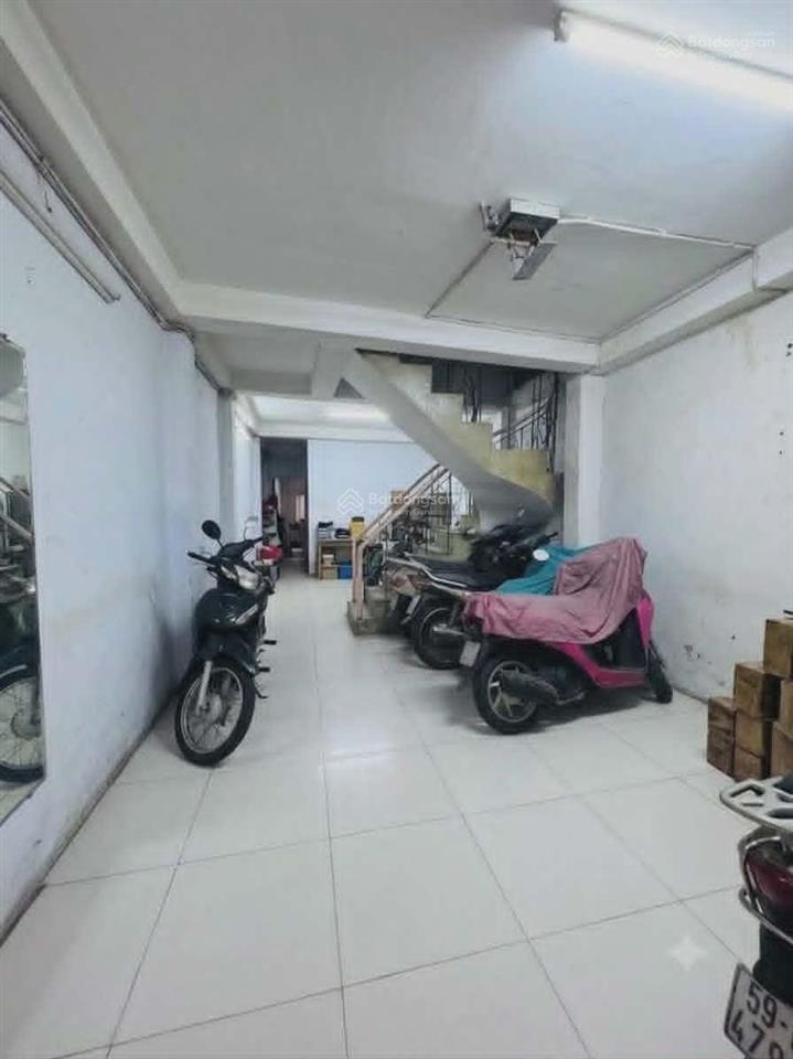 Bán gấp nhà mặt tiền 4 tầng 62,3 m² phạm văn hai kinh doanh đỉnh tân bình giá 17.9 tỷ