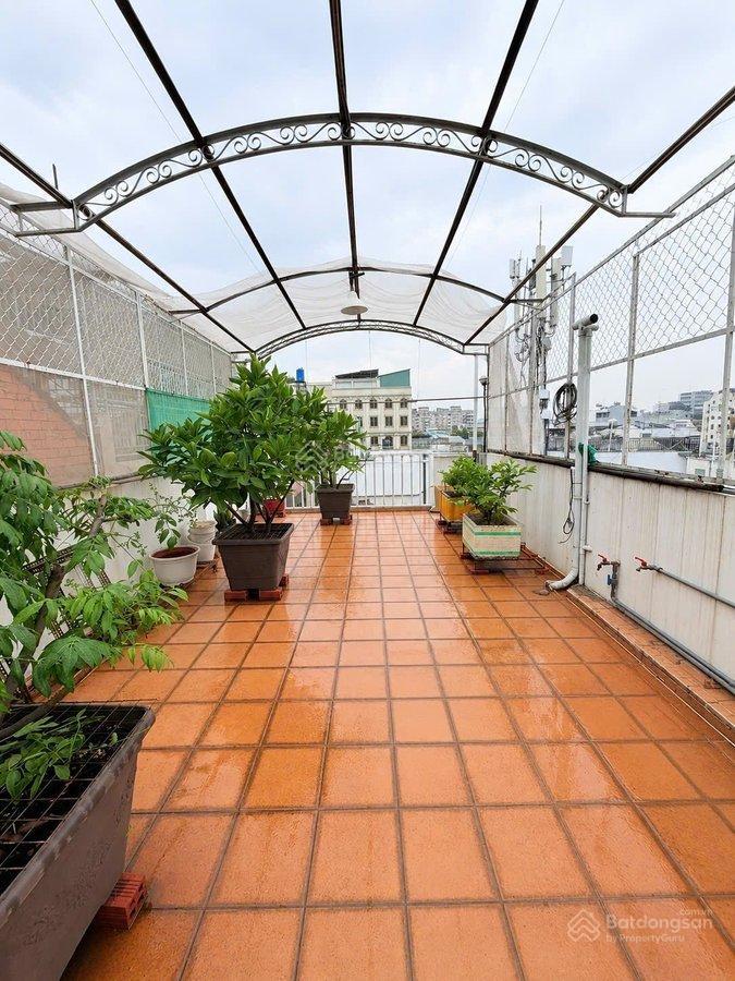 Bán nhanh nhà 5 tầng 2 mặt thoáng sau căn mặt tiền nguyễn trãi quận 5 dòng tiền 40tr/th