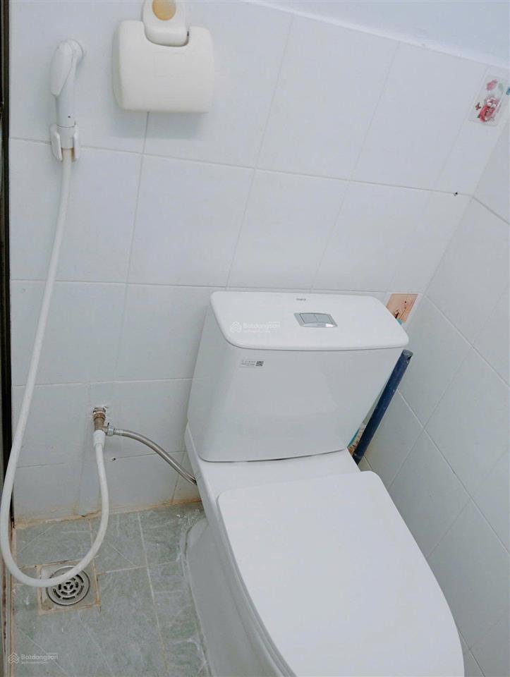 Cho thuê nhà nguyên căn 2 tầng nguyễn thị minh khai quận 1 giá 11tr/th