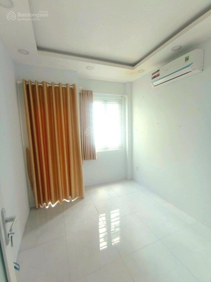 Bán gấp căn nhà 4 tầng  dòng tiền sẵn 300tr/năm  hẻm xe hơi võ văn kiệt quận 5 giá chỉ 6.8 tỷ