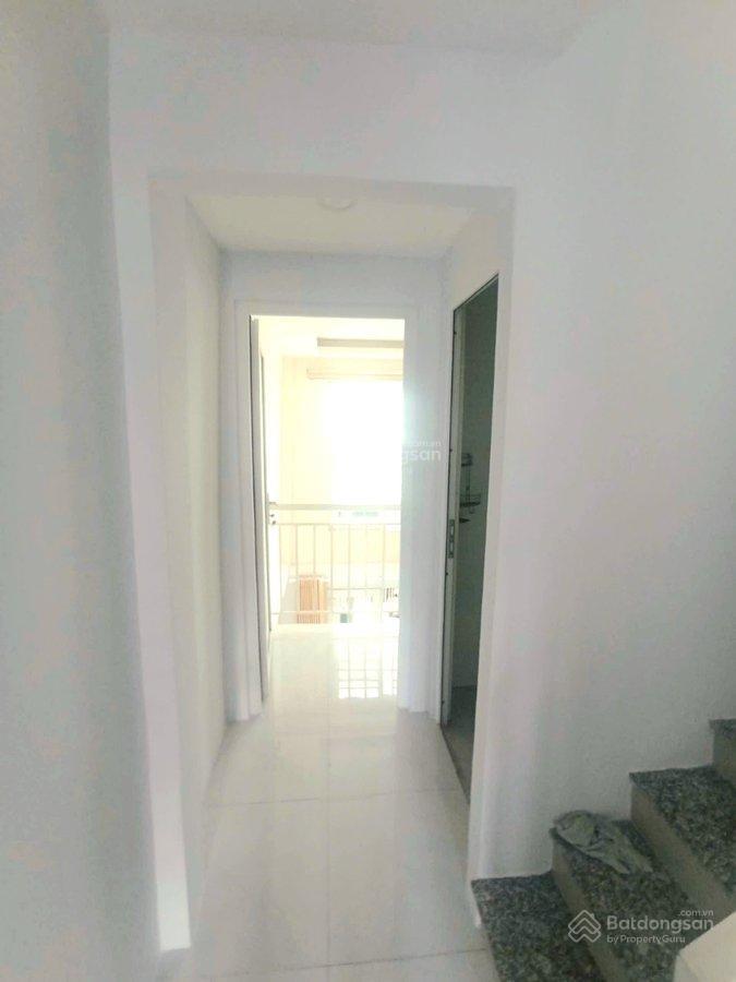 Bán gấp căn nhà 4 tầng  dòng tiền sẵn 300tr/năm  hẻm xe hơi võ văn kiệt quận 5 giá chỉ 6.8 tỷ