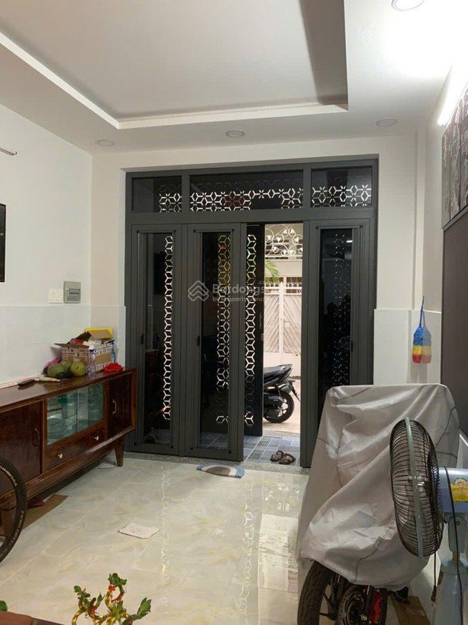 Bán nhanh nhà đẹp 2 tầng (44,2m2) đường 3/2, quận 10 giá 8.9 tỷ