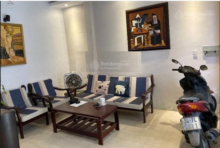 Cho thuê nhà 2 tầng 3 phòng ngủ  nguyễn trãi quận 1 giá chỉ 11tr/th.