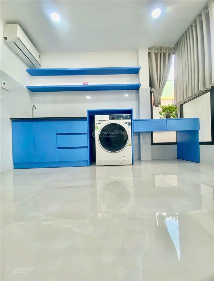 Cho thuê căn nhà 3 tầng  mặt tiền hồ thị kỷ quận 10  giá 15tr/th