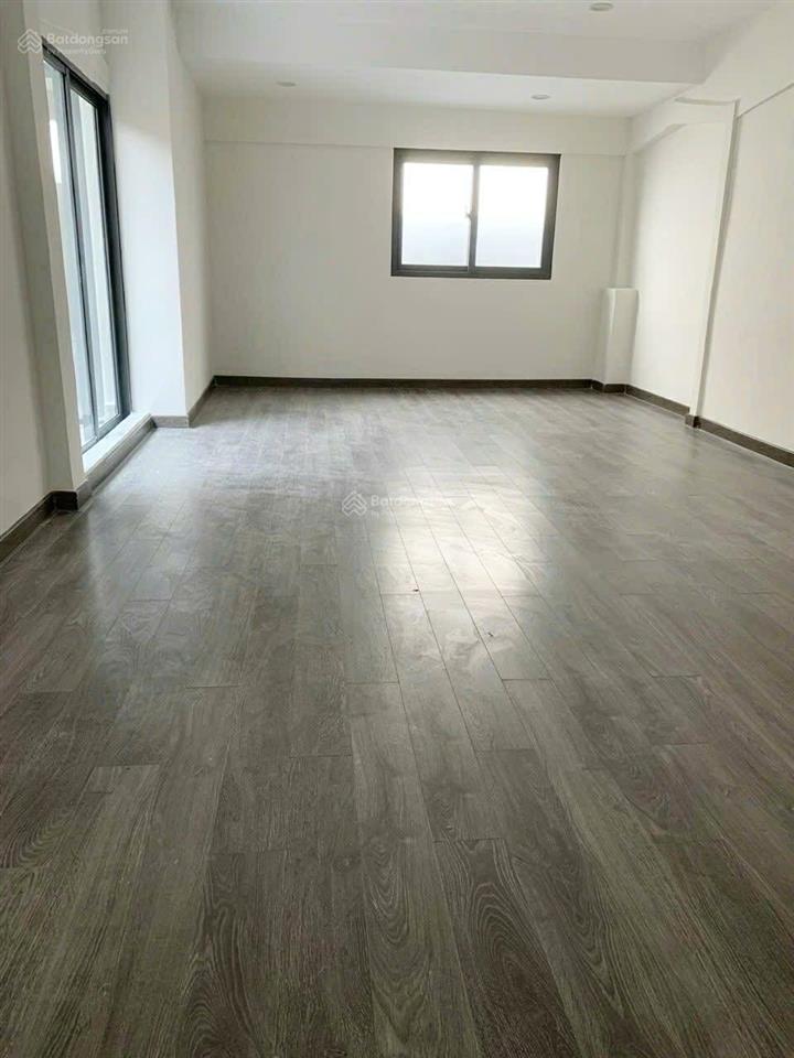 Nhà quận 1 giá sốc  mặt tiền trần hưng đạo 5 tầng giá chỉ 27.5 tỷ