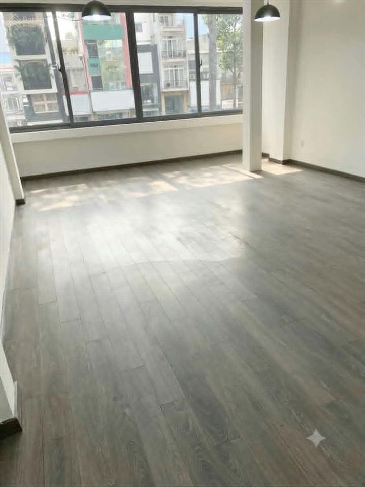 Cho thuê nhà mặt tiền 5 tầng trần hưng đạo quận 1 giá 72tr/th