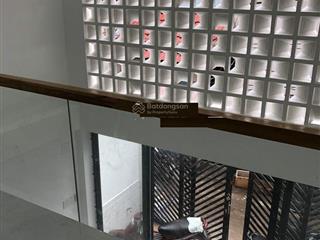 Cho thuê nhà nguyên căn 4 tầng (5 x 12m) nguyễn đình chiểu quận 3 giá 27tr/th