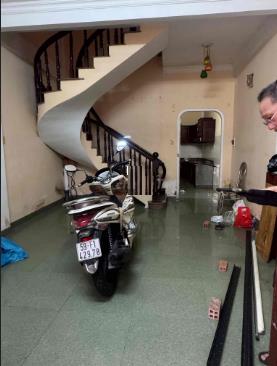 Cho thuê nhà nguyên căn ngang 4.4m nguyễn đình chiểu quận 3 giá chỉ 15tr/th