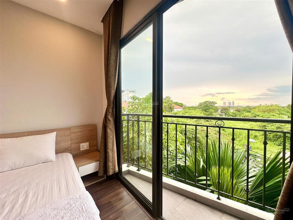 Q2 cho thuê căn hộ | ban công đầy đủ nội thất gần cầu sài gòn