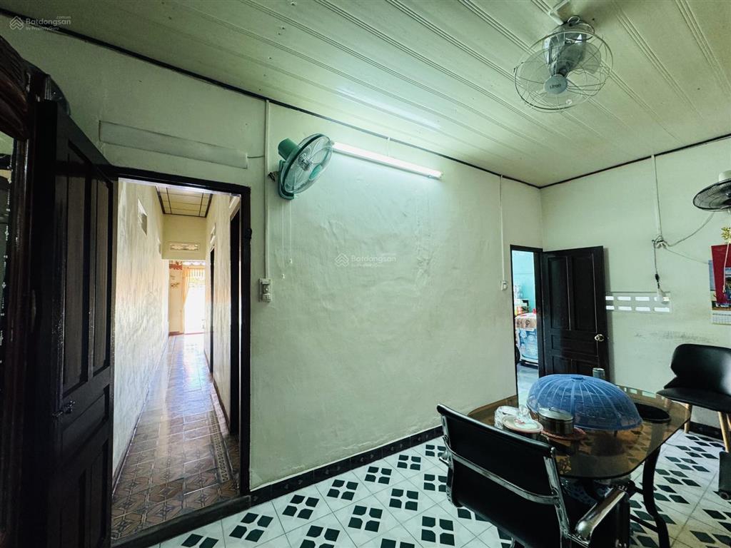 Bán nhà đường trường sơn, nam nha trang  111,5m2, ngang 7,2m2, đường rộng 5m, giá