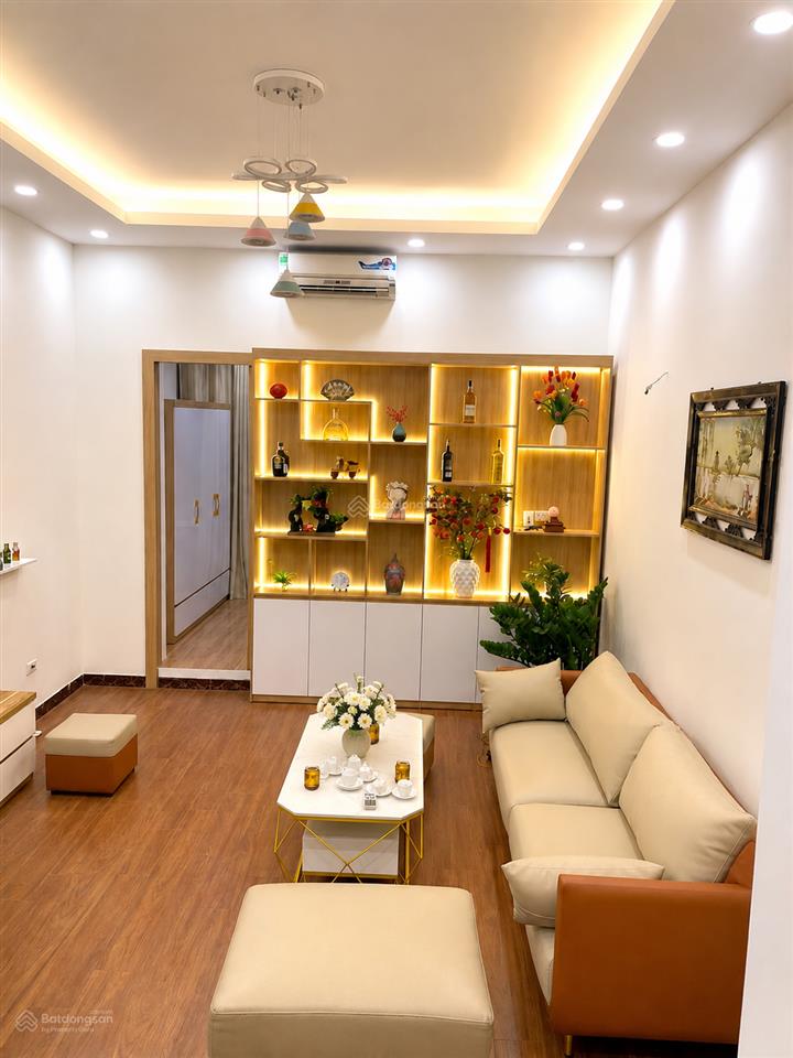 4 tỷ hơn  cả nhà 3 thế hệ sống giữa phố tôn đức thắng, con tự đi học chỉ 50m