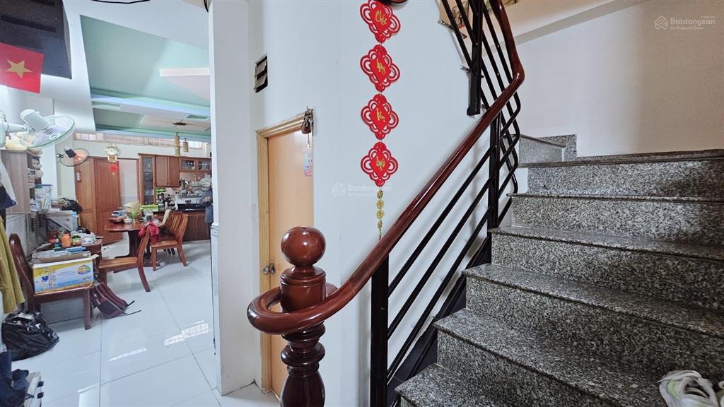 Căn hộ dịch vụ, mặt tiền bắc hải quận 10, 99m2, 5 tầng 14pn. dt 50tr/th