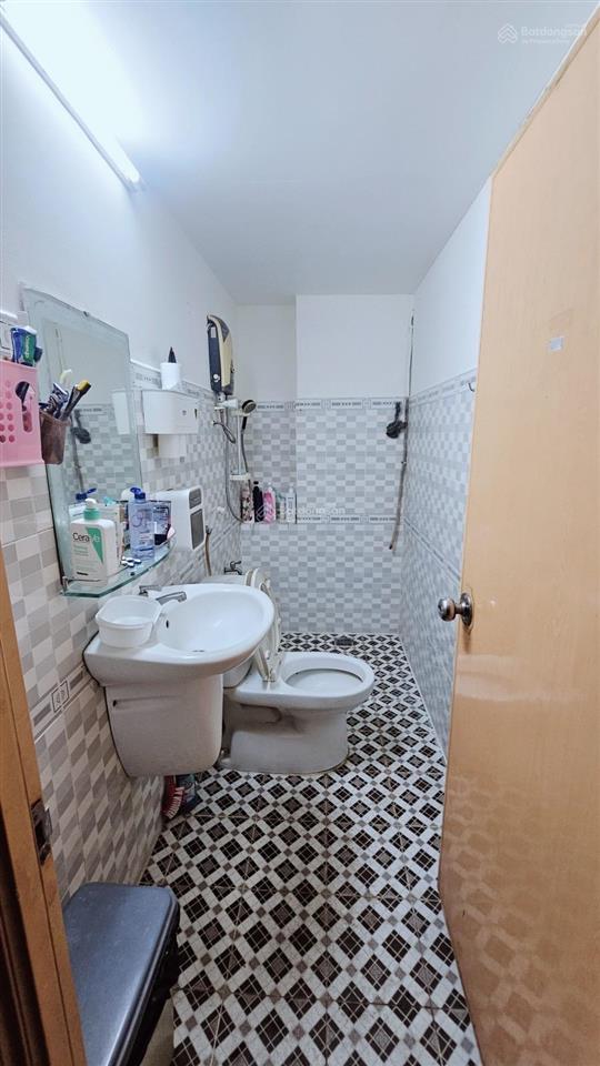 Căn hộ dịch vụ, mặt tiền bắc hải quận 10, 99m2, 5 tầng 14pn. dt 50tr/th