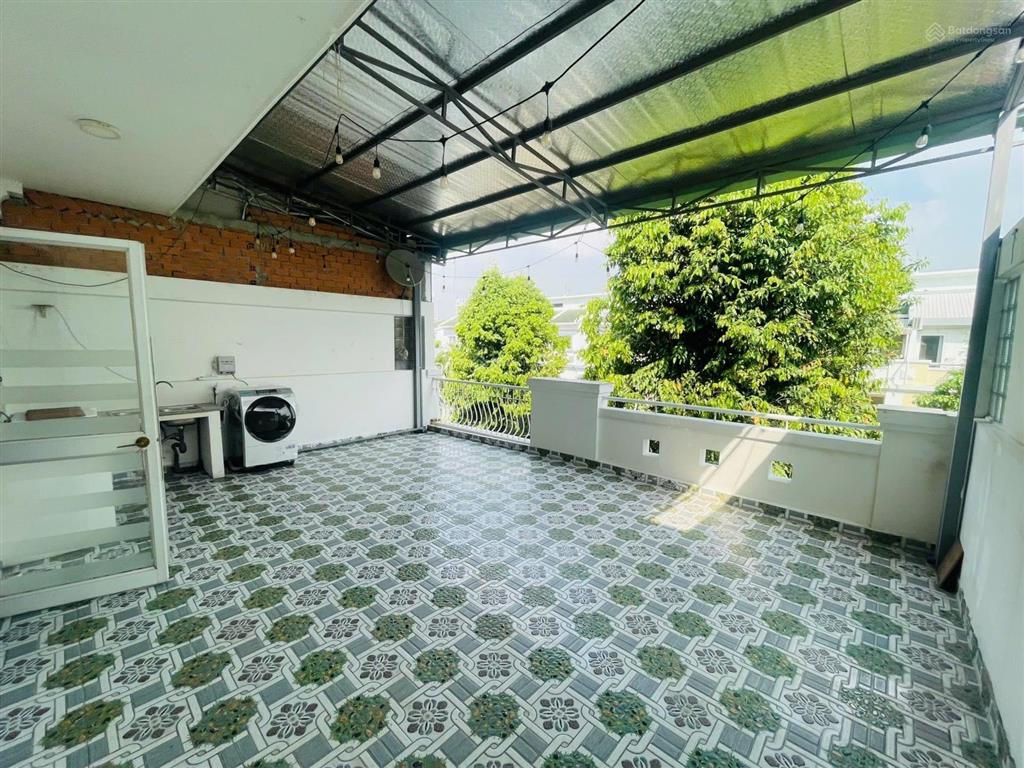 Cho thuê biệt thự phú mỹ hưng, cạnh công viên, khu compound, kế vivo, 126m2(7x18), 3 tầng, 4pn, 4wc