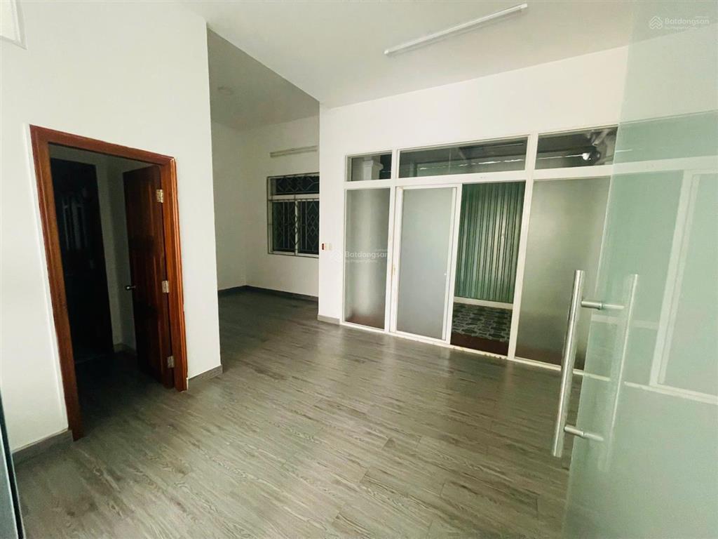 Cho thuê biệt thự phú mỹ hưng, cạnh công viên, khu compound, kế vivo, 126m2(7x18), 3 tầng, 4pn, 4wc