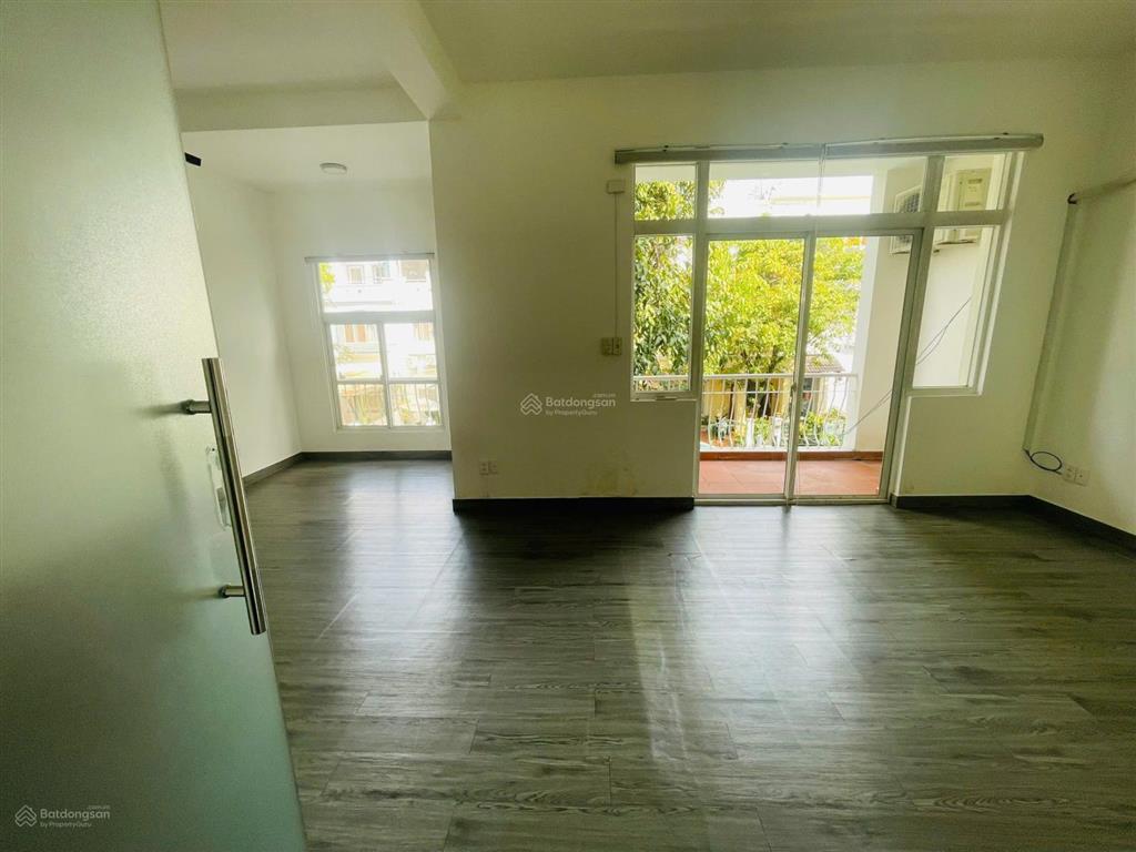 Cho thuê biệt thự phú mỹ hưng, cạnh công viên, khu compound, kế vivo, 126m2(7x18), 3 tầng, 4pn, 4wc