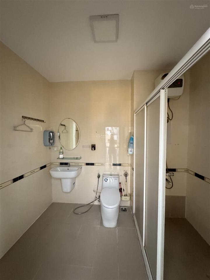 Cho thuê biệt thự phú mỹ hưng khu compound cạnh công viên to, kế vivo, 126m2 (7x18) 3 tầng 4pn, 4wc