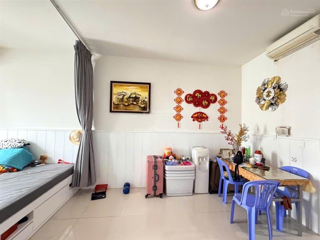 Chính chủ cần bán officetel, sunrise city view. nhà đẹp, full nội thất. giá 2 tỷ 650