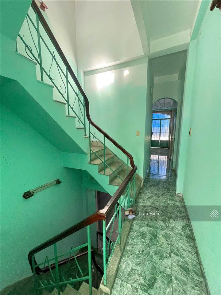 Chỉ 6,7 tỷ  sở hữu nhà phố 3 tầng mt đường trần nguyên hãn. khu bàn cờ nha trang sầm uất