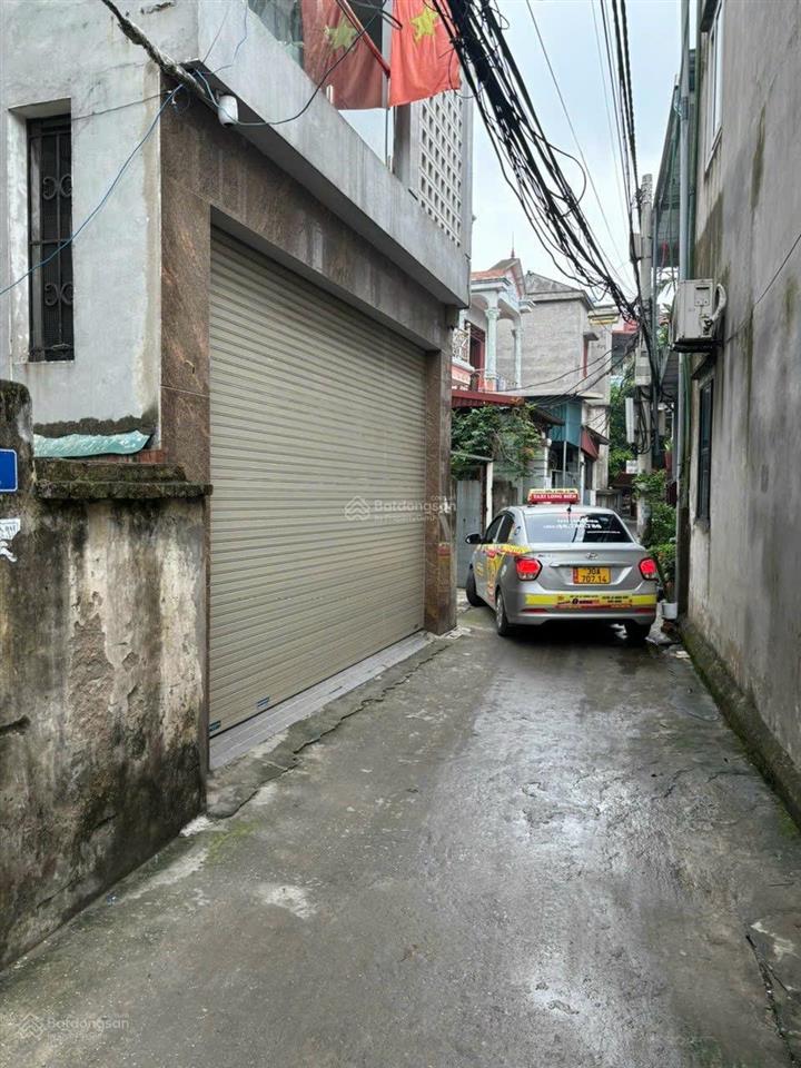 Đất đầu tư 55m2 lô góc, 2 mặt ngõ, ô tô 7 chỗ vào đất tại phường việt hưng, vị trí đẹp, giá 5,5 tỷ