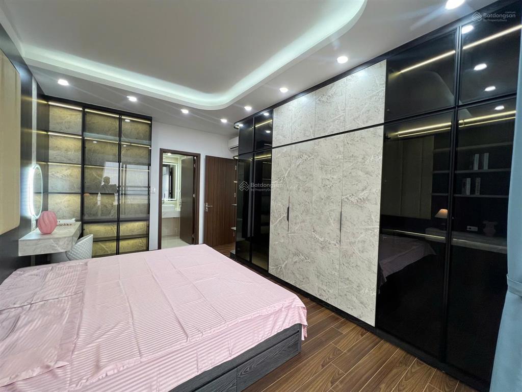Chính chủ bán căn hộ cao cấp số 102 thái thịnh, căn góc 2 ban công, full nội thất mới 100%