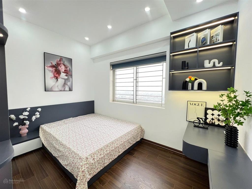 Chính chủ bán căn hộ cao cấp số 102 thái thịnh, căn góc 2 ban công, full nội thất mới 100%