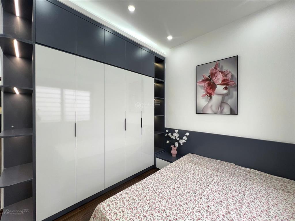 Chính chủ bán căn hộ cao cấp số 102 thái thịnh, căn góc 2 ban công, full nội thất mới 100%