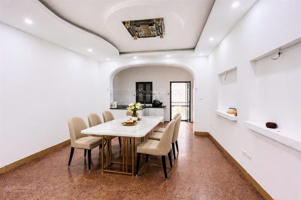 Bán nhà lê trọng tấn hà đông 50m2 x 5 tầng thang máy gara ô tô đối diện parkcity giá 9 tỷ