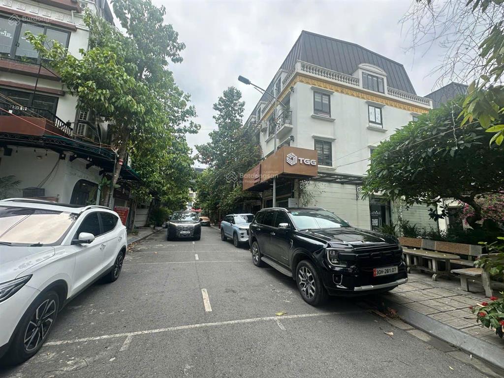 Bán nhà lô góc la casta văn phú 75m2 4 tầng 2 mặt tiền kinh doanh