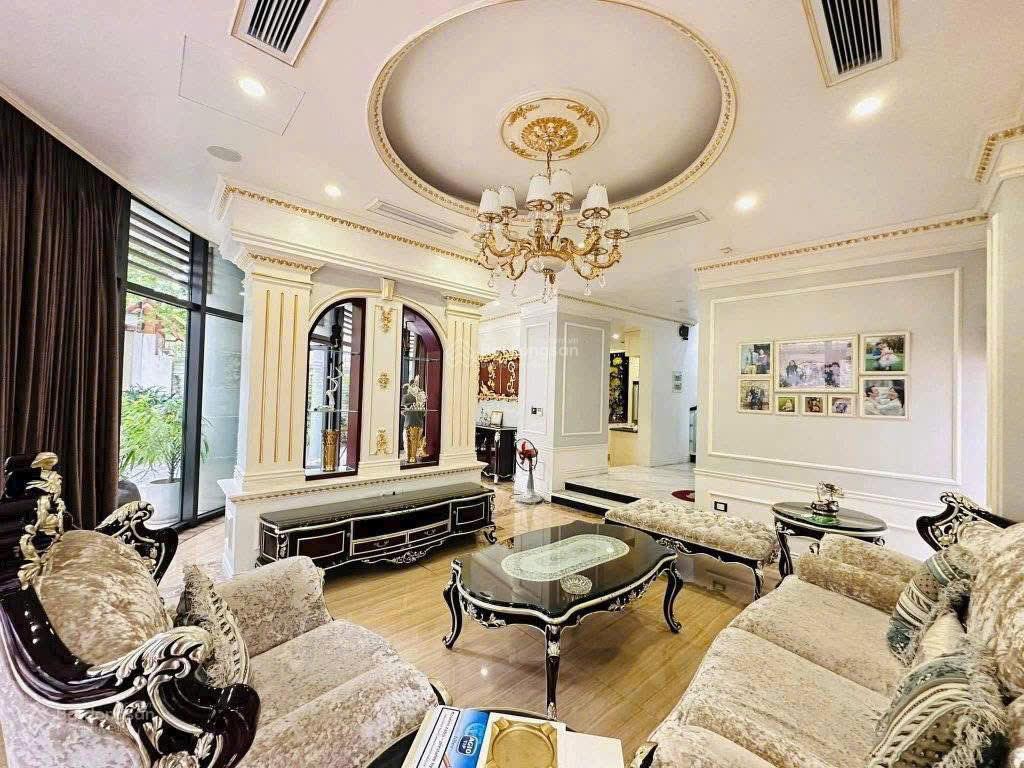Bán liền kề louis city đại mỗ 110m2 6 tầng 2 mặt tiền vị trí cổng kđt kinh