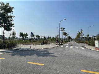 Chuyển nhượng lô đất giãn dân khu vân hà diện tích 80m2 giá 90 tr/m2,  0906 995 ***