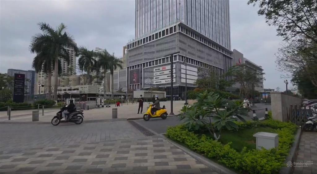 Cần bán biệt thự 270m khu đô thị vườn đào  tây hồ ( đối diện sang lotter mall tây hồ ) 0906 995 ***