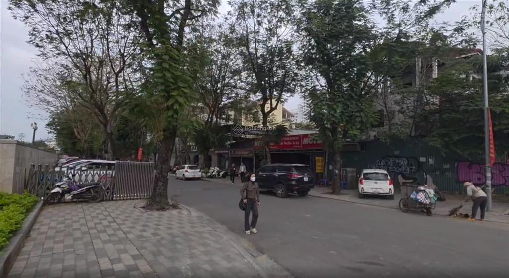 Cần bán biệt thự 270m khu đô thị vườn đào  tây hồ ( đối diện sang lotter mall tây hồ ) 0906 995 ***