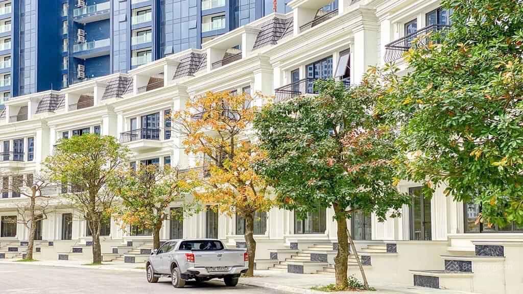 Bán căn liền kề sunshine city diện tích sử dụng 455m2 1 hầm và 3 tầng nổi  giá 53 tỷ 0906 995 ***