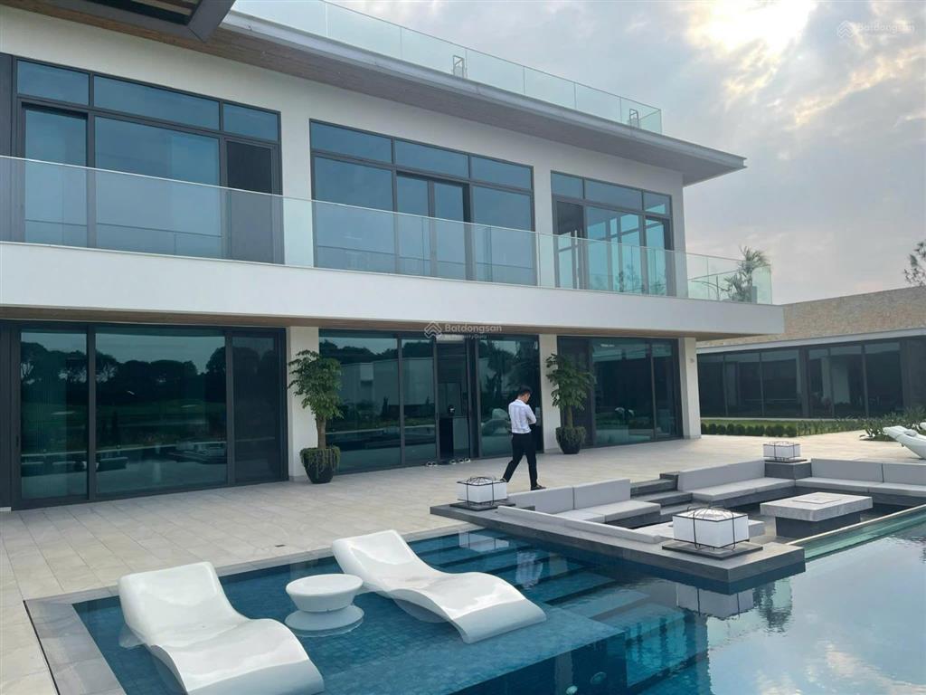 Bán biệt thự sân vườn sân golf vân trì  đông anh 1000m² giá 180 tỷ 0906 995 ***