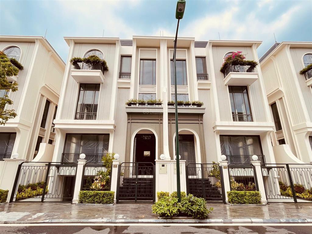 Bán lô liền kề 120m2 mới xây khu p ciputra  tây hồ, 0906 995 ***