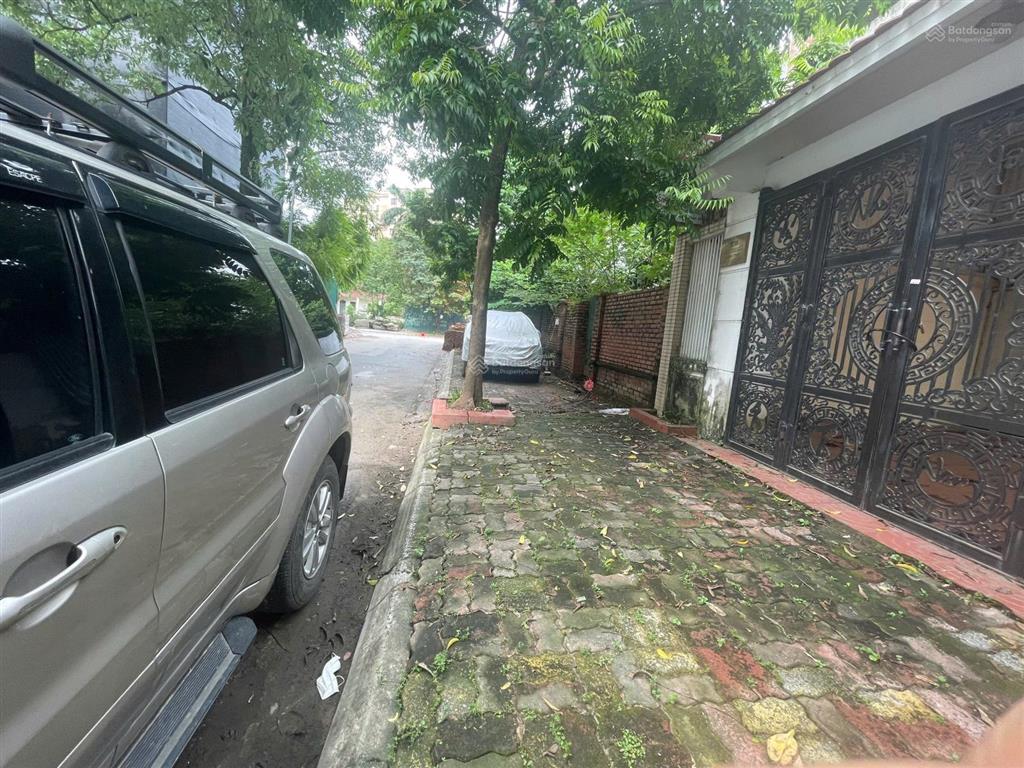 Bán biệt thự 252m² khu đô thị resco  phạm văn đồng  giá 70 tỷ về ở ngay 0906 995 ***.