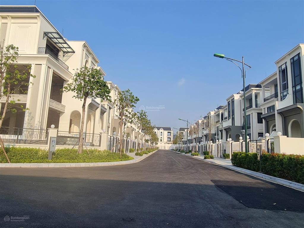 Bán nhà liền kề  biệt thự 150m2 giá ưu đãi tại khu đô thị ciputra xây 1 hầm và 4 tầng 0906 995 ***