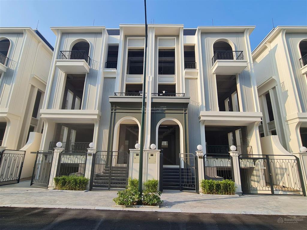 Bán nhà liền kề  biệt thự 150m2 giá ưu đãi tại khu đô thị ciputra xây 1 hầm và 4 tầng 0906 995 ***