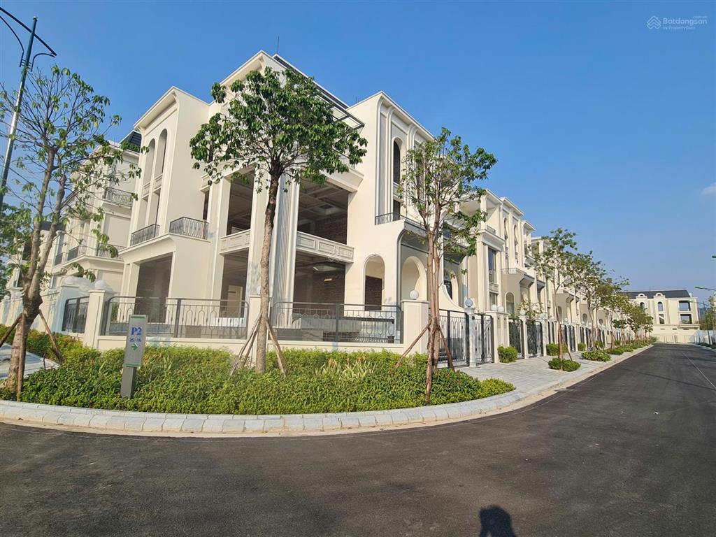 Bán nhà liền kề  biệt thự 150m2 giá ưu đãi tại khu đô thị ciputra xây 1 hầm và 4 tầng 0906 995 ***