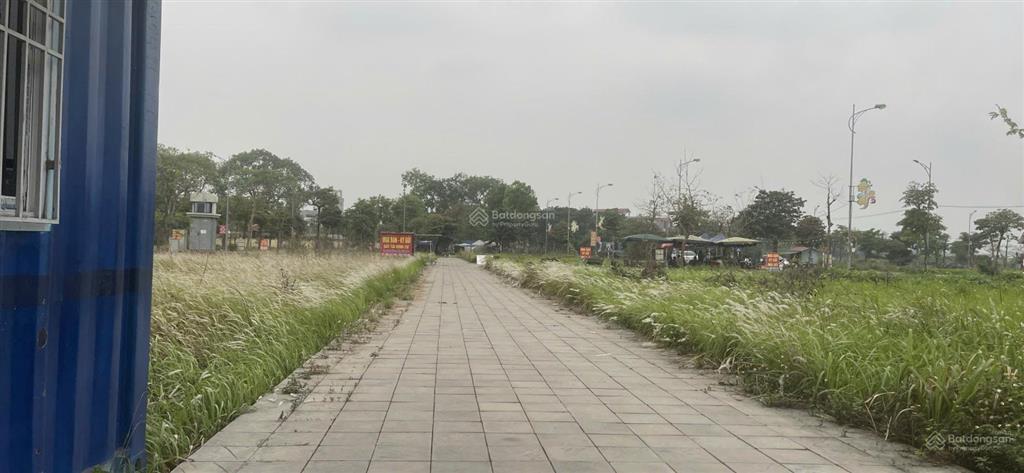 Chuyển nhượng đất tái định cư vân hà  thư lâm 80m2 giá 100tr/m2