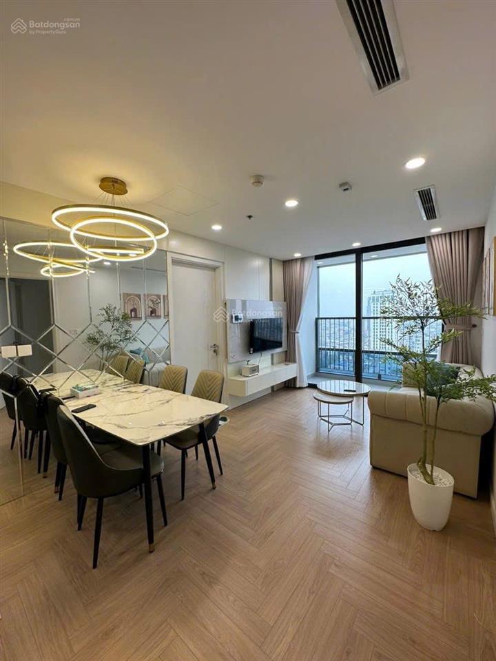 Cho thuê chcc tại lancaster hà nội  20 núi trúc, 2pn, 90m² đủ đồ giá 18 triệu.  0348 453 ***
