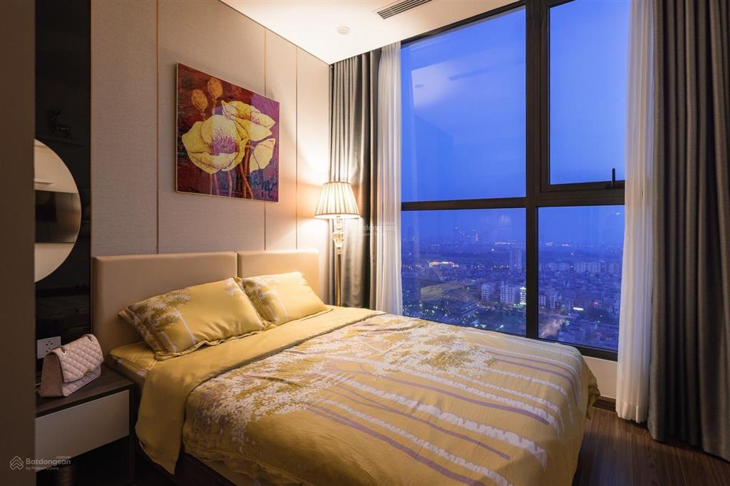 Cho thuê chcc watermark 395 lạc long quân, 130m2, 3pn full đồ, view hồ giá thoả thuận.