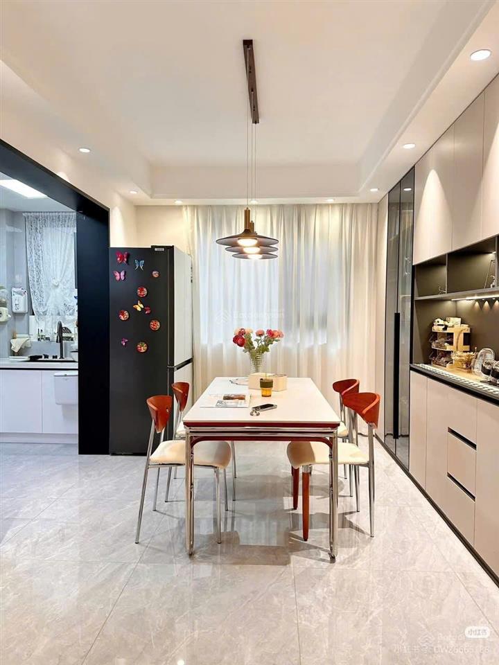 Cần cho thuê chcc vinhomes nguyễn chí thanh 80m2, 2pn full đồ giá 20 triệu, tầng cao ban công đn