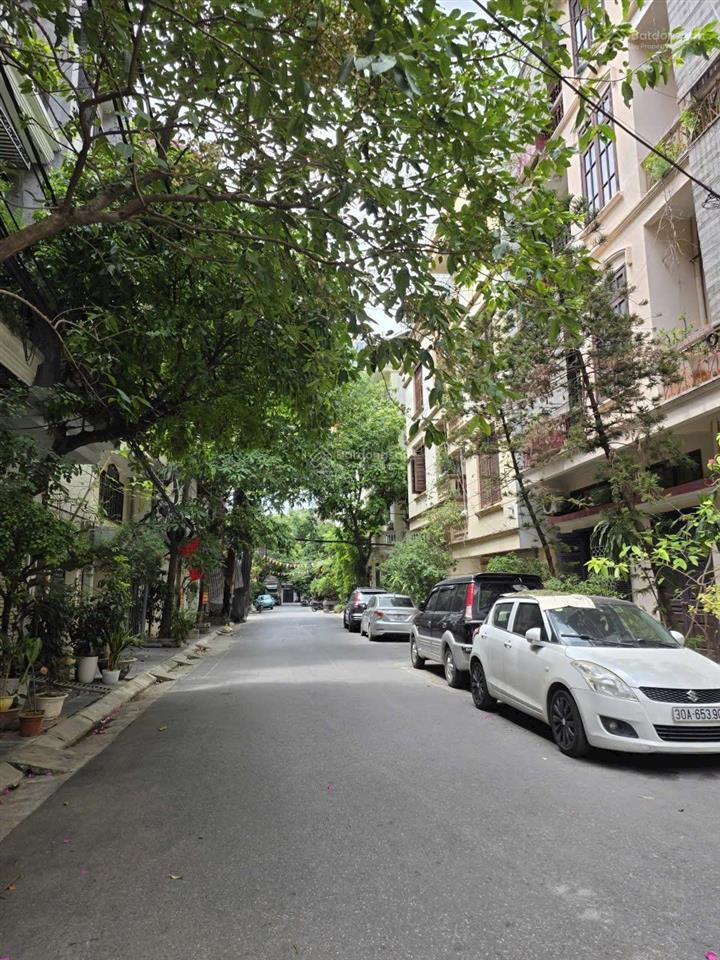 Bán nhà phân lô minh khai có vỉa hè kd các loại, 3 ô tô tránh giao thông thuận tiện