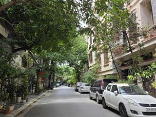 Bán nhà phân lô minh khai có vỉa hè kd các loại, 3 ô tô tránh giao thông thuận tiện