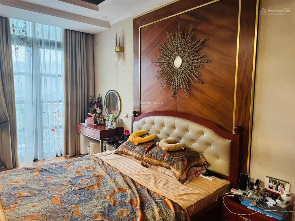 Bán biệt thự vinhomes ocean park 1 dát vàng kd đa dạng view hồ cực đẹp